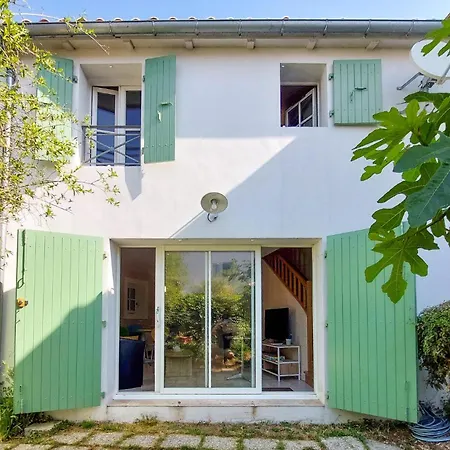 2 Bedroom Lovely In Дом отдыха *